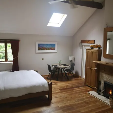 Catstone Apartment